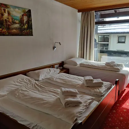 Hotel Lindwurm Bad Goisern