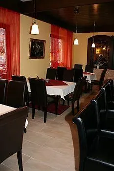 فندق Lindwurm باد غويسرن