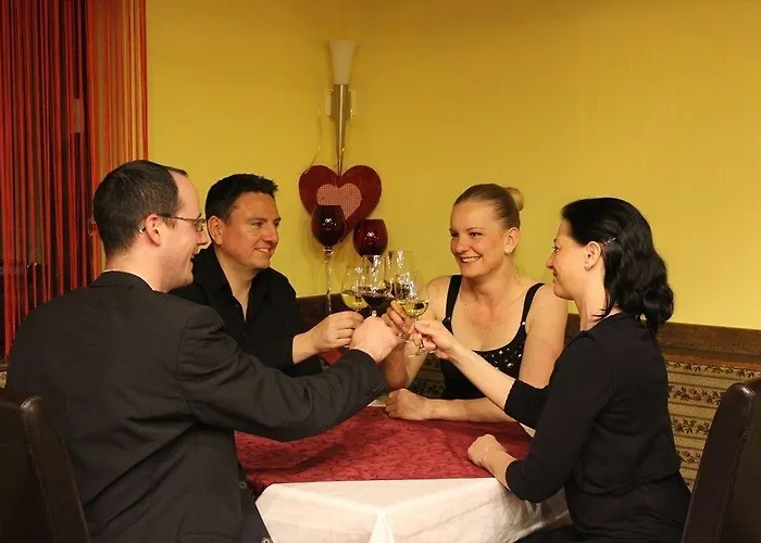 ホテル リンドヴルム バート・ゴイーザーン