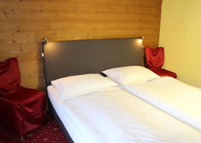 ホテル リンドヴルム