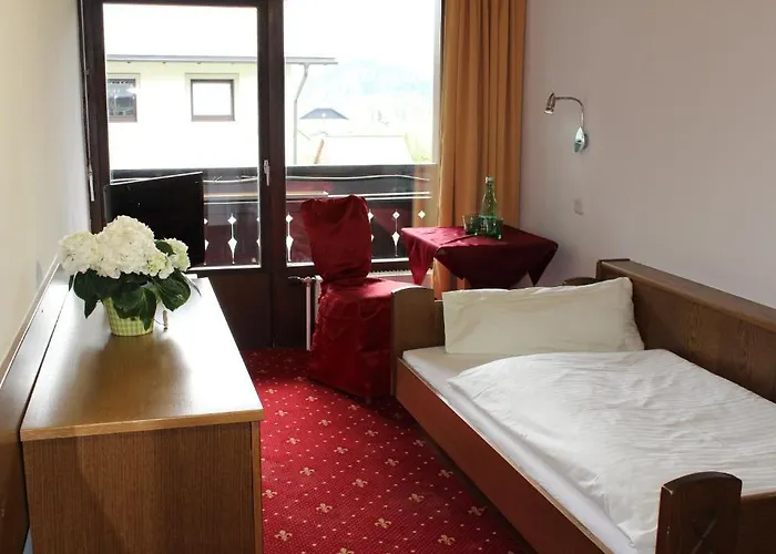 リンドヴルム ホテル バート・ゴイーザーン