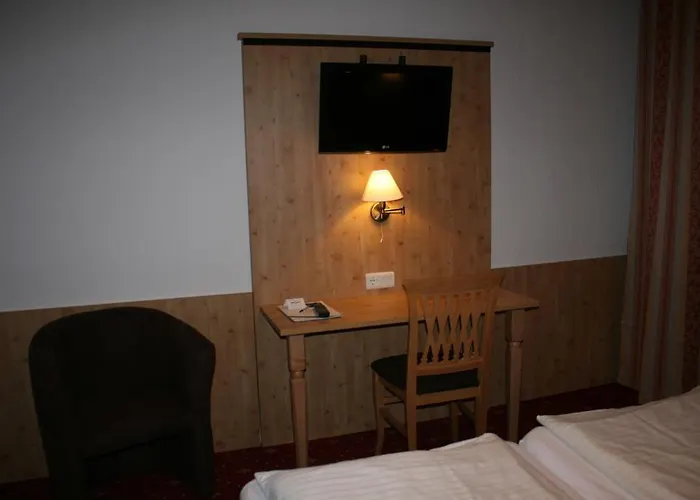 ホテル リンドヴルム